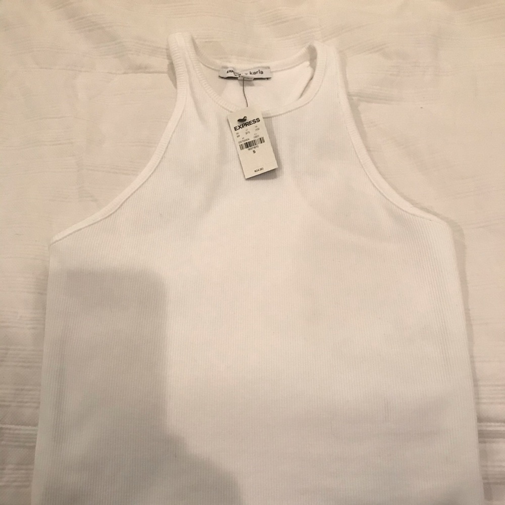 Ribbed tank